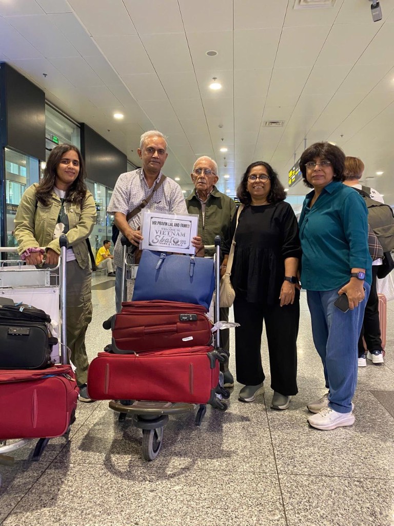 Mr Pravin Lal and family welcomed to Vietnam by Shalom Tours & Travels